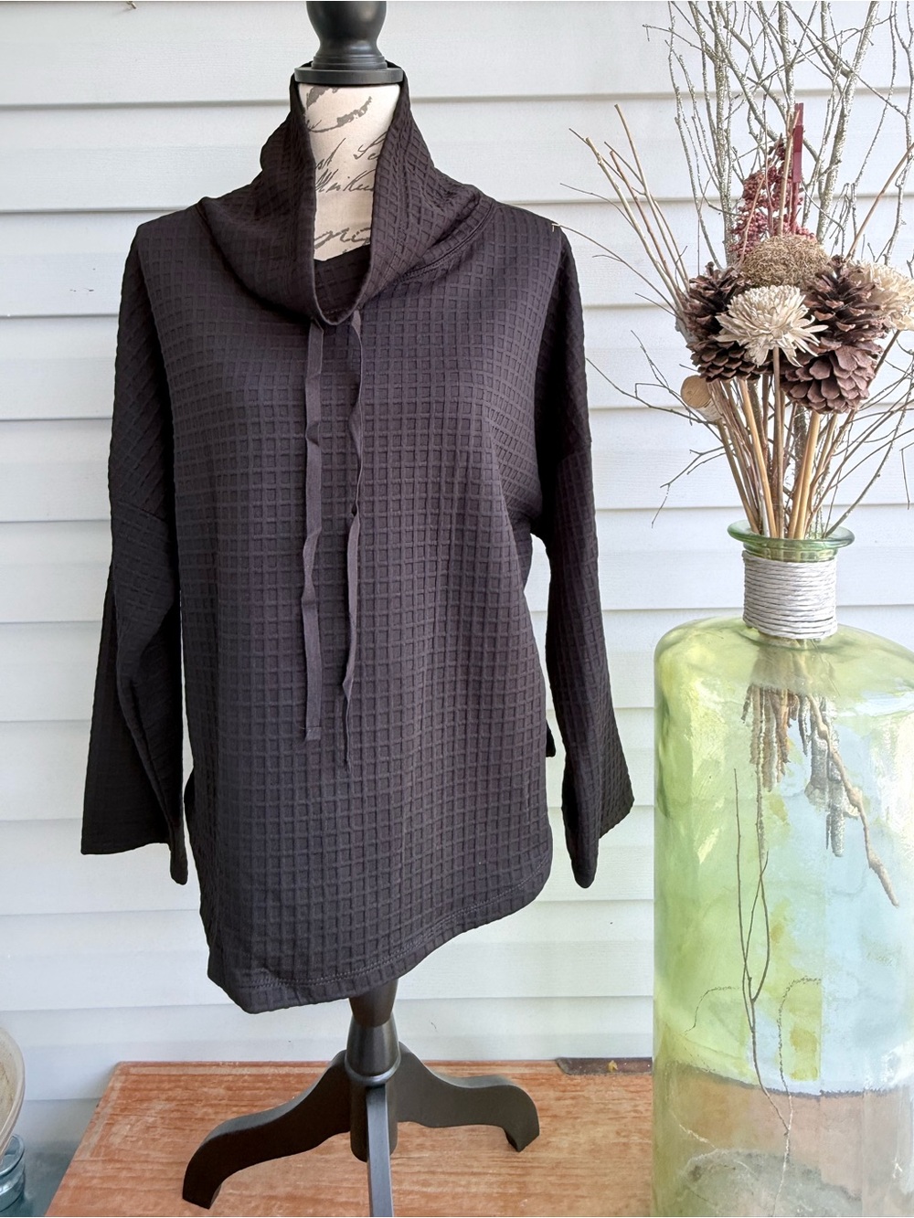 NEW Max Studio Black Waffle Knit Cowl Pullover Size L